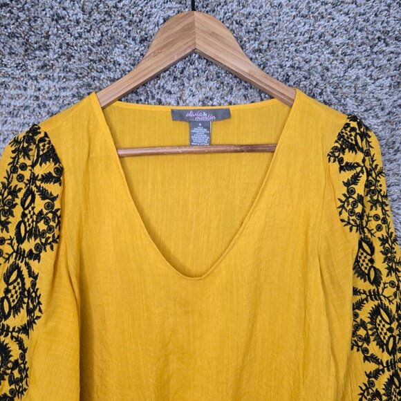 Olivia & Martin Top Womens Small Oversized Yellow V Neck Blouse Embroidered - Picture 4 of 7